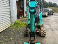 Kobelco SK008