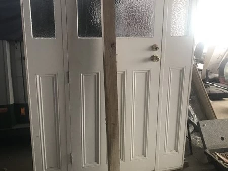 Bungalow Front door with side lights