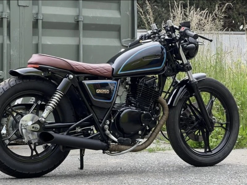 Motorcycle Suzuki Gn250