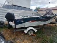 Small boat 474 runabout on trailer