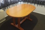 Dining table expandable