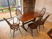 Ercol Windsor Quaker Dining Set
