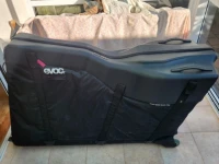Hard bicycle case