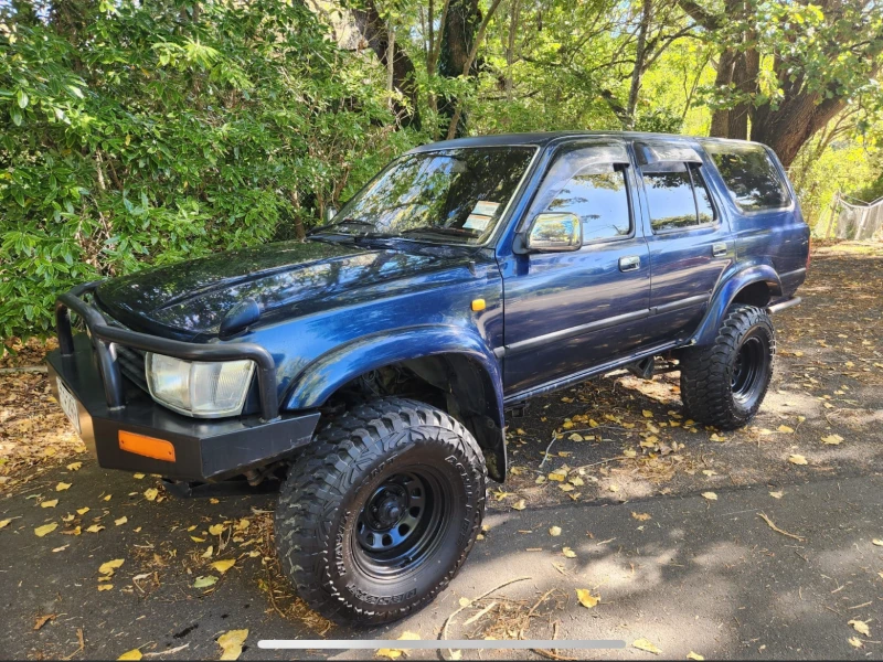 Toyota hilux surf