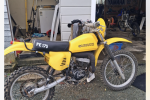 Motorcycle Suzuki 1980 PE 175