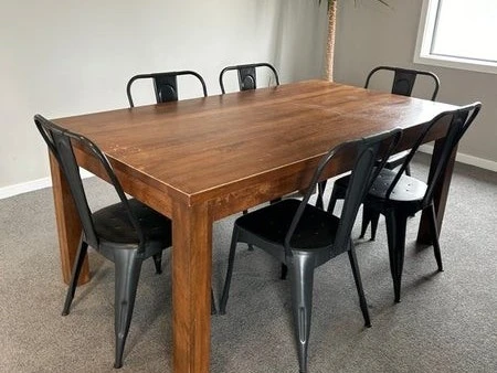 Dining room table - 6 seater
