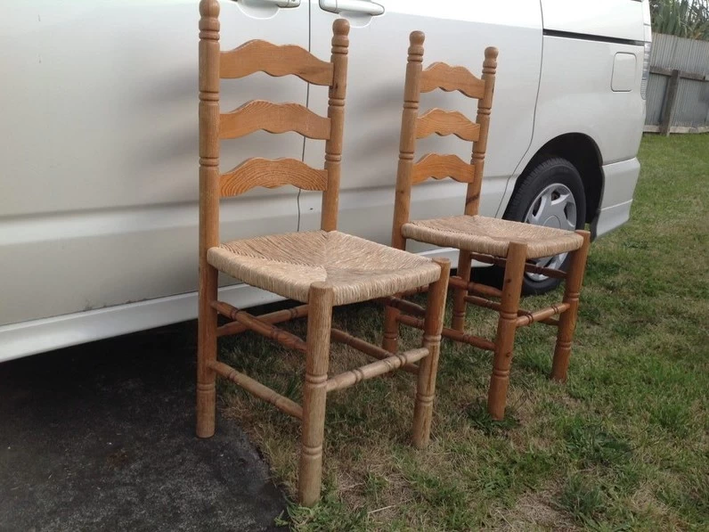 4x Pine chairs with Rush seating