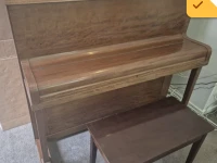 Upright piano