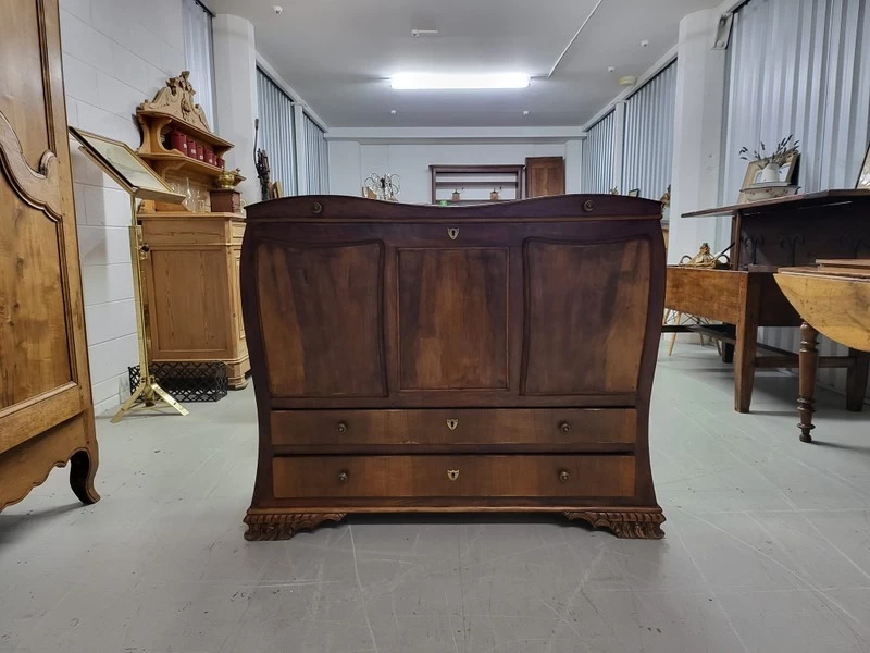 French Art Deco Curved Chest of Drawers