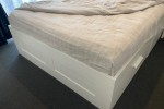 OASIS 18 QUEEN MATTRESS- Nearly New