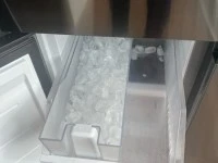 Fisher and Paykel 498 quad door fridge freeze with ice