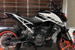 Motorcycle KTM Duke
