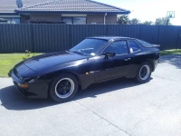 Porsche 944