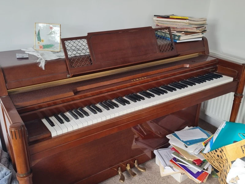 Yamaha Spinet piano