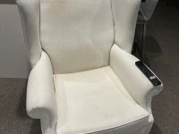 1 arm chair - 1070mm height; 810mm width; 800mm depth