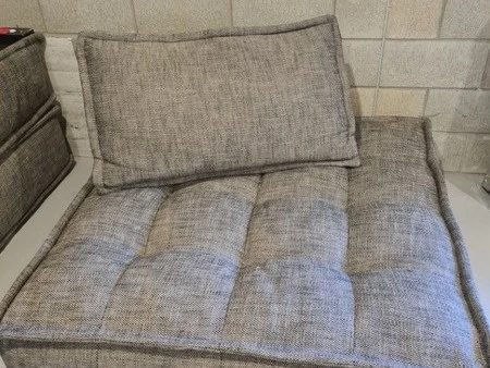 Minimalist sectional fabric sofa with back cushion
