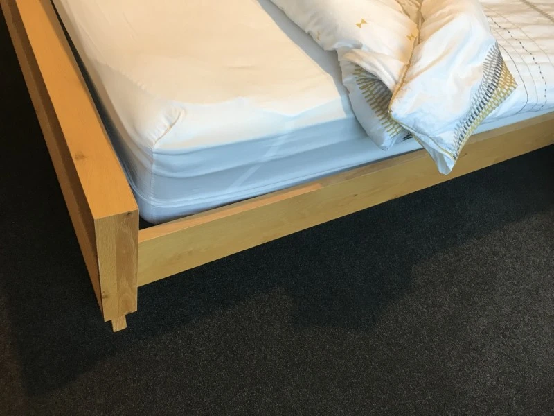 Queen bed frame with mattress, 7.5kg front loader