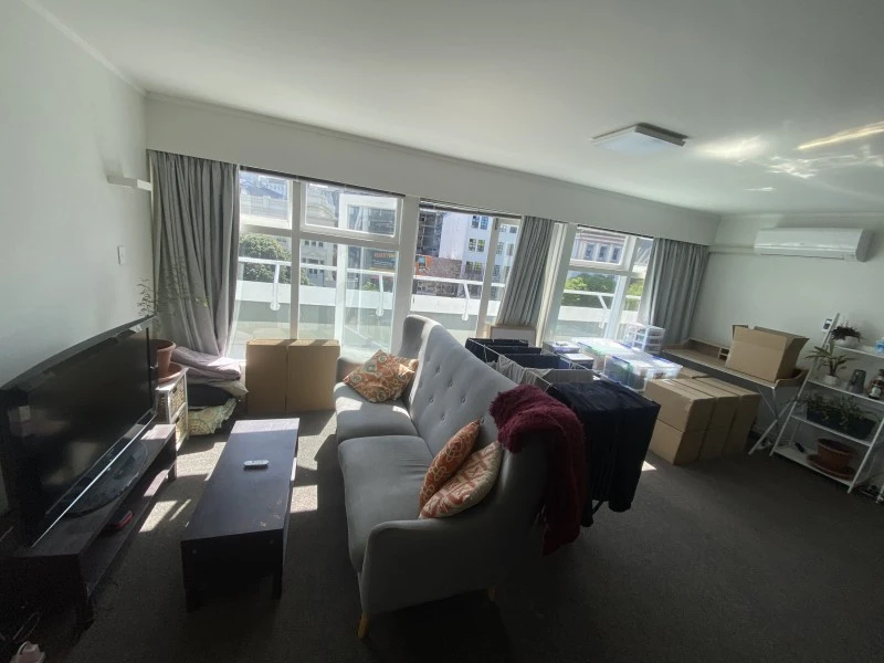 2 bedroom apartment move