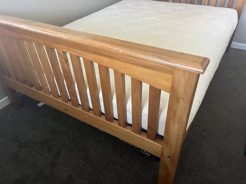 Solid Rimu Queen Bed - Robert Grice NZ made