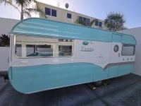 Restored Retro Caravan 17ft