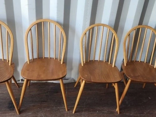Beautiful mid century table and chairs 4 chairs only and table
