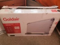 Queen size bed, 2 x small bed side table, TV table, 3×Luggage, 3x box