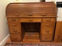 1930s Oak roll top desk