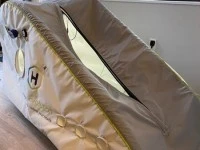 Hyperbaric oxygen chamber