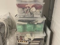 5x Plastic stortage boxes, Christmas tree in box small