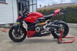 Motorcycle Ducati Street fighter v2