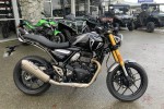 Motorcycle triumph 400 speed