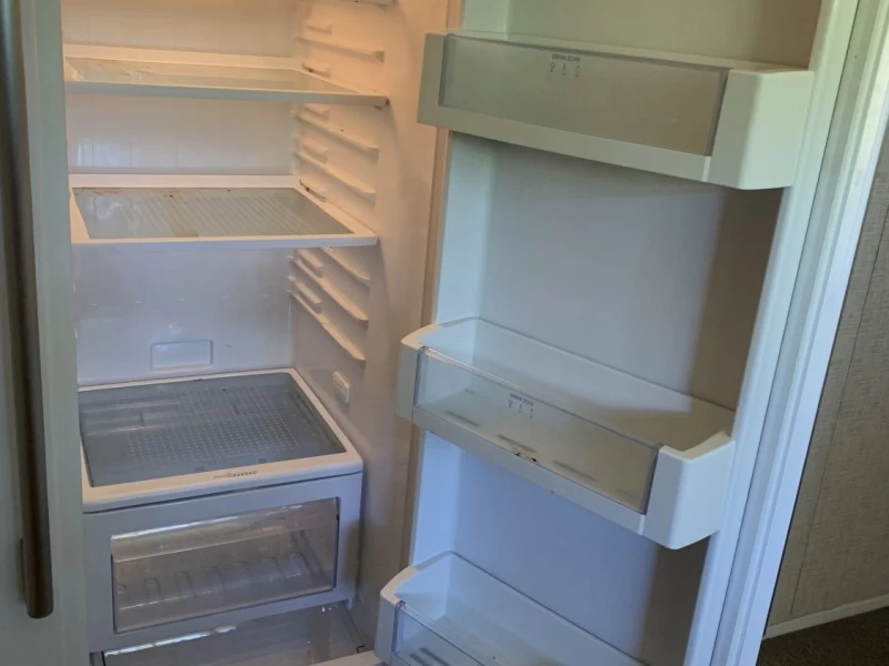 Double door fridge/freezer