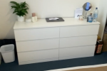 Queen Bed, Bedside tables (2), Drawers, mirror
