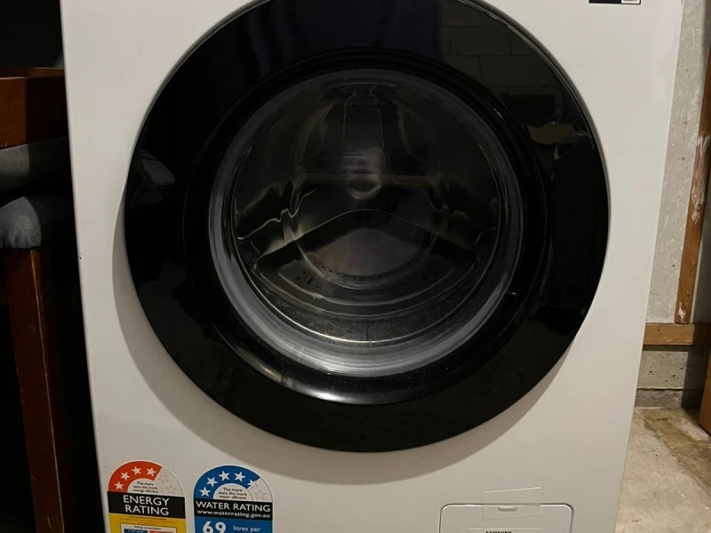 Fridge, washing machine