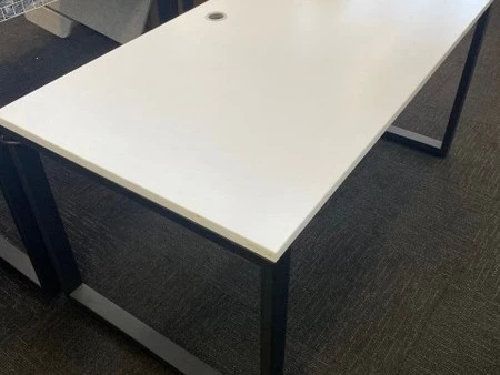 Steel Framed Work Station Desk/Table