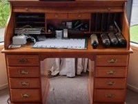 Roller top desk