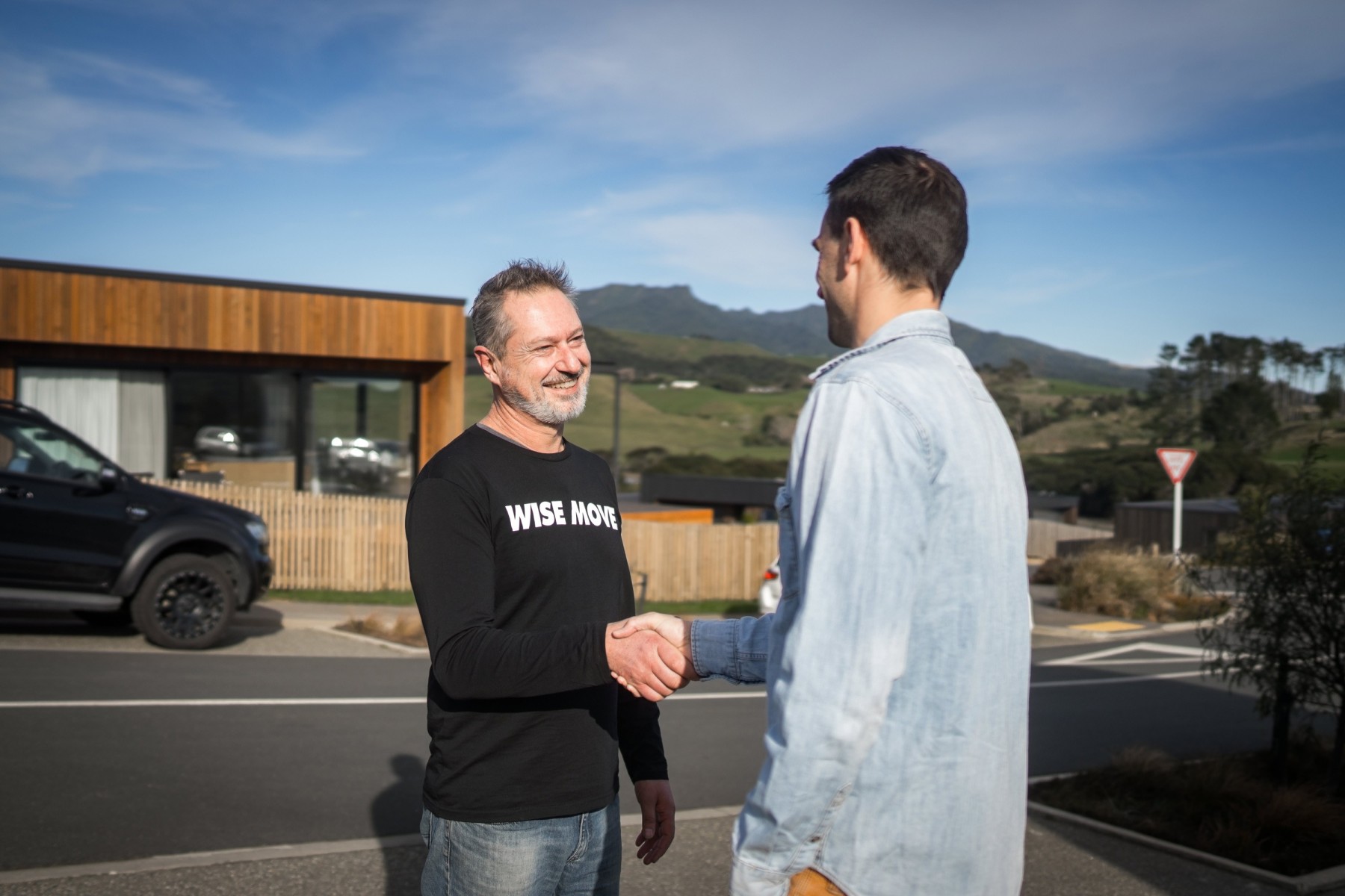 Meeting professional movers to help with Christmas move in New Zealand