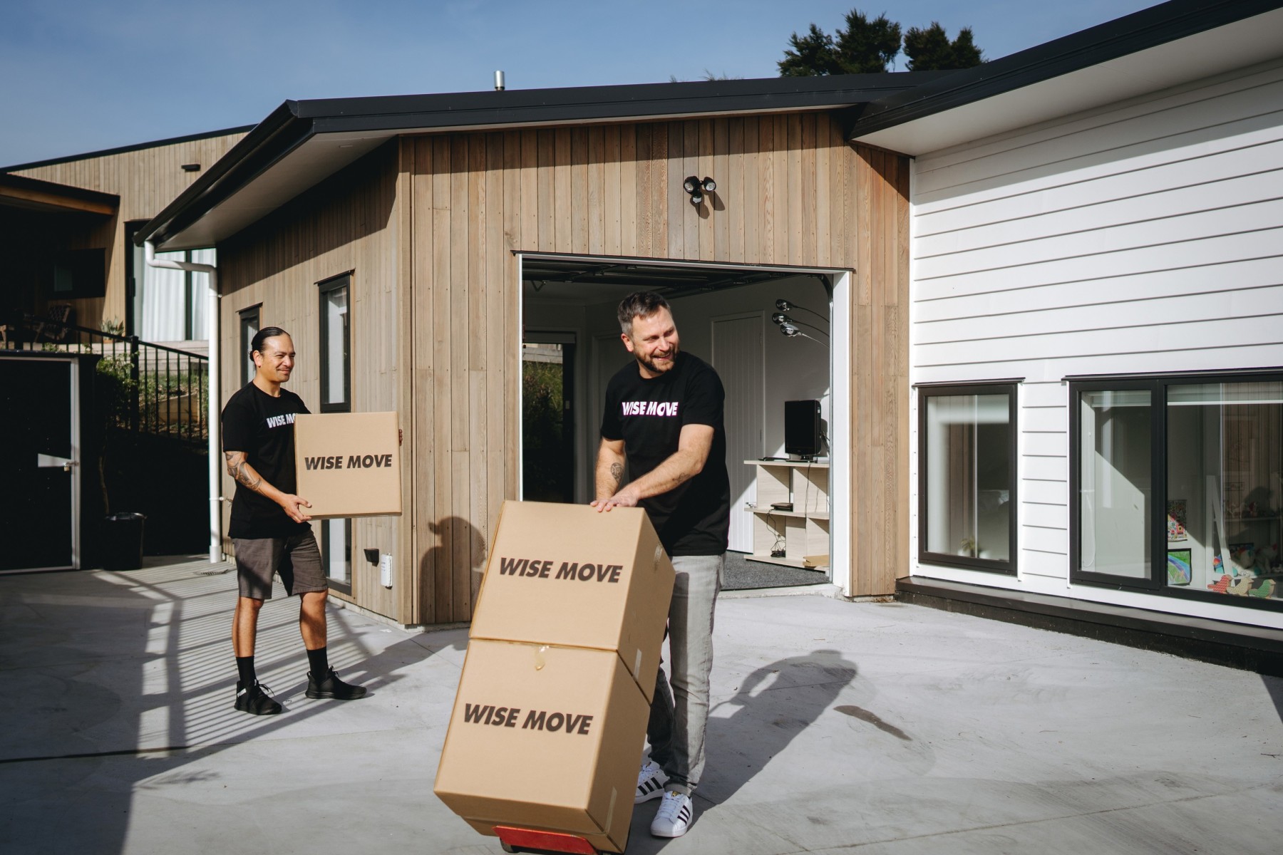 Moving into new home with reliable moving teams in New Zealand