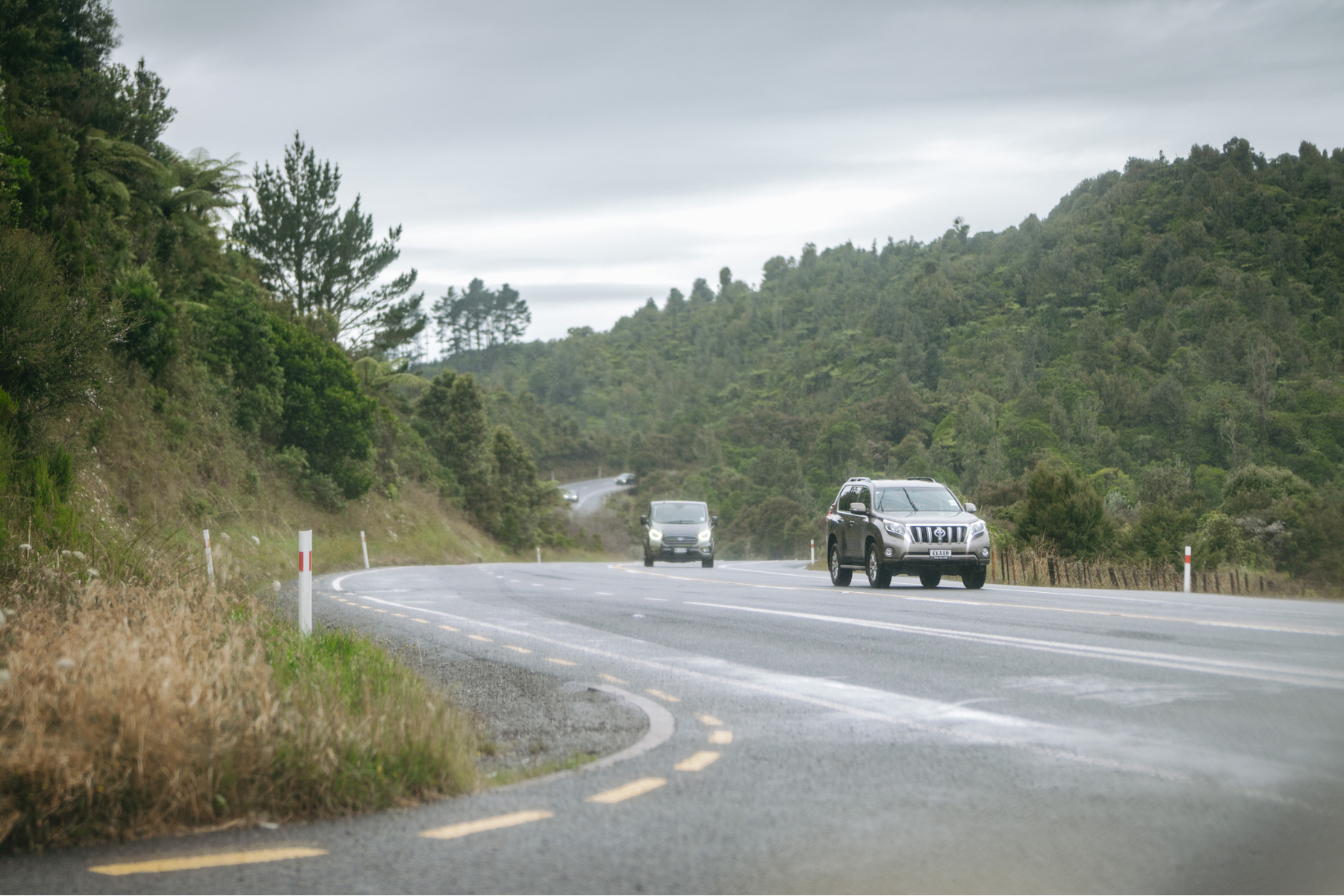 vehicles driving on New Zealand highway for medium-distance transport